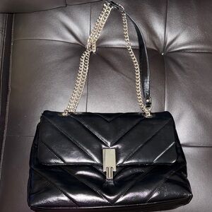 Elegant Black Quilted Chain Shoulder Bag
